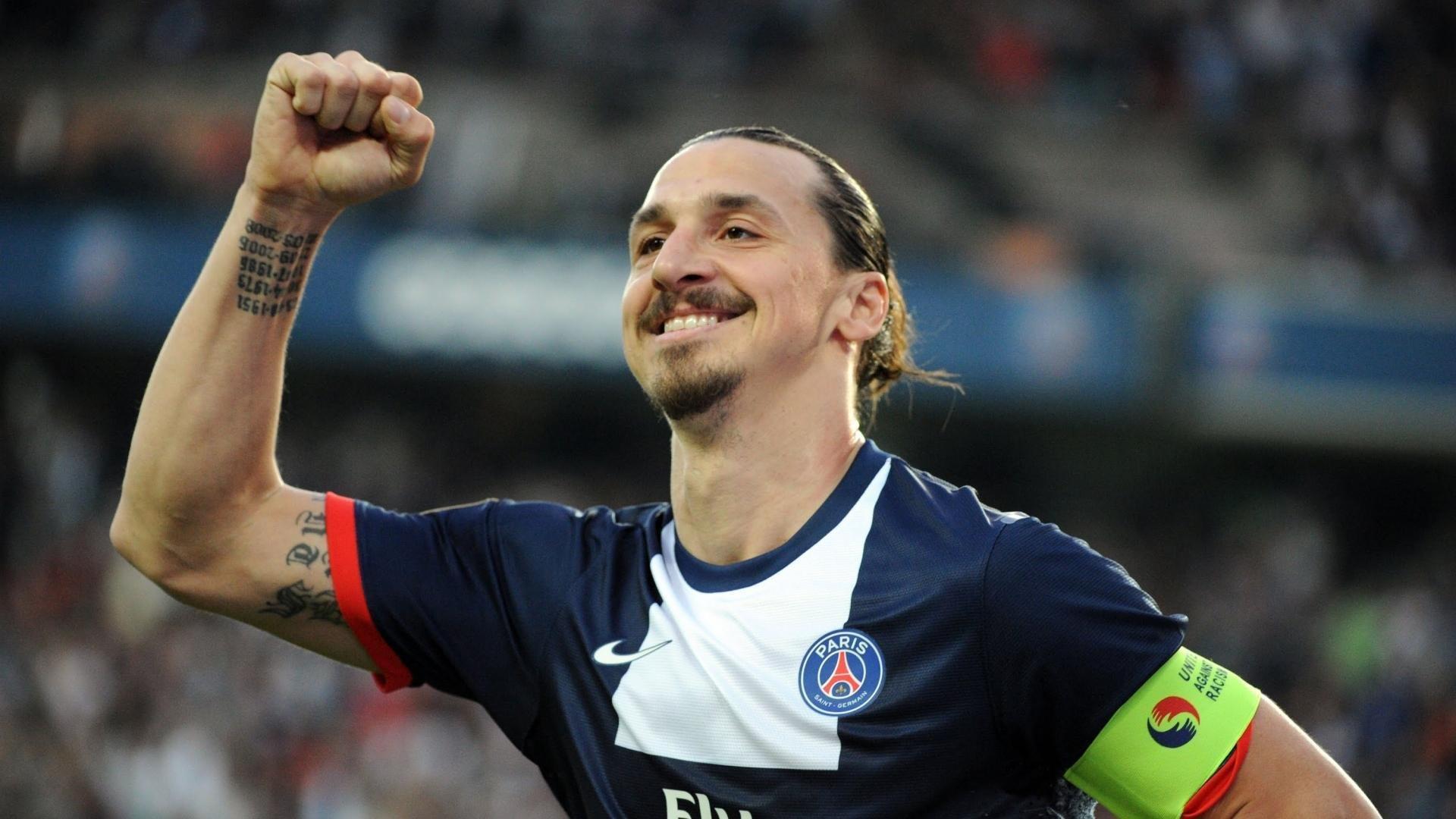 谢什科笑谈篮球式解围 呼吁全队延续双红会